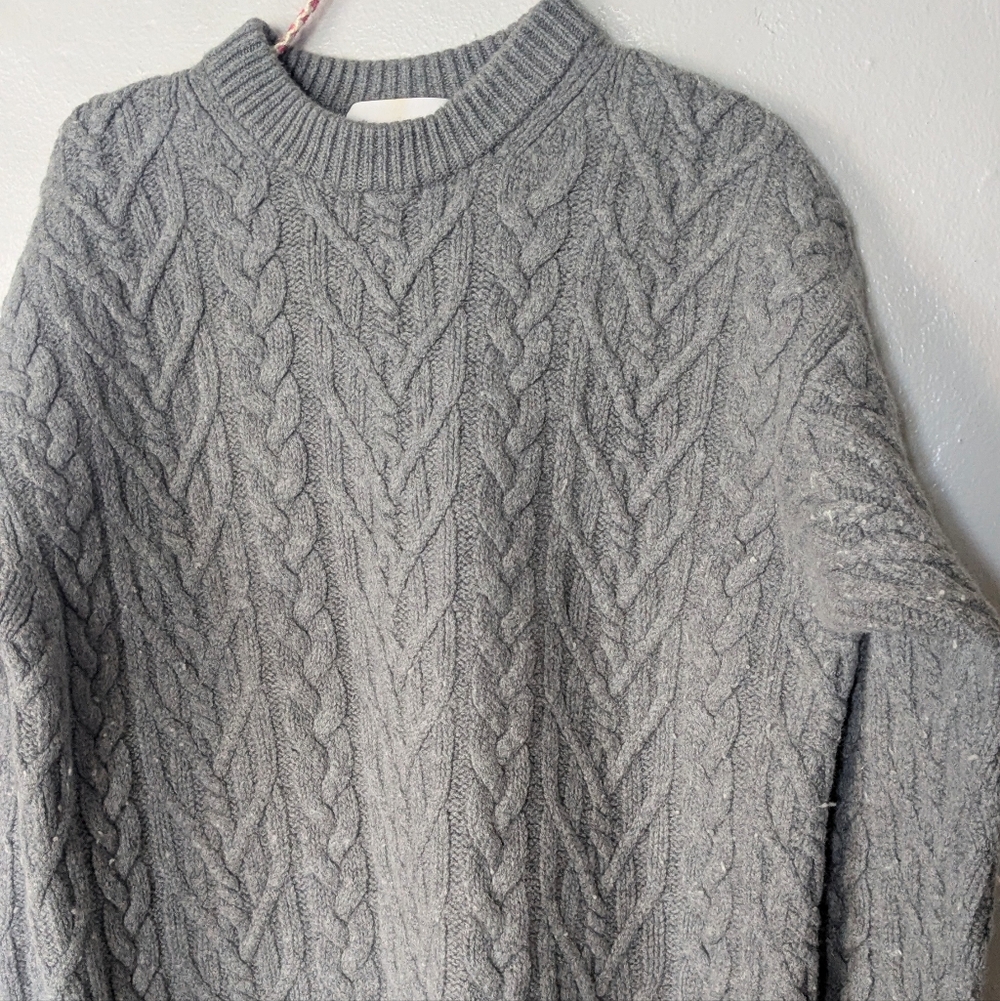 Aritzia The Group by Babaton Cable Knit Crewneck Sweater - Gray - Size 1 Great - Picture 2 of 5